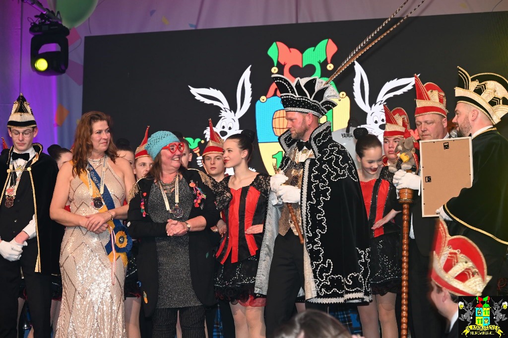 ../Images/Senioren carnaval 2024 254.jpg